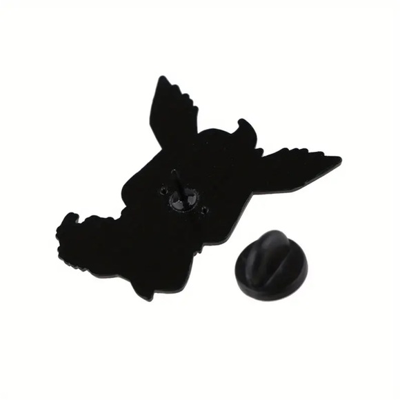 Poncho Pikachu Flareon enamel pin - Picture 3 of 3